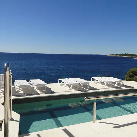 In - Sibenik Riviera 35561 Apartment *